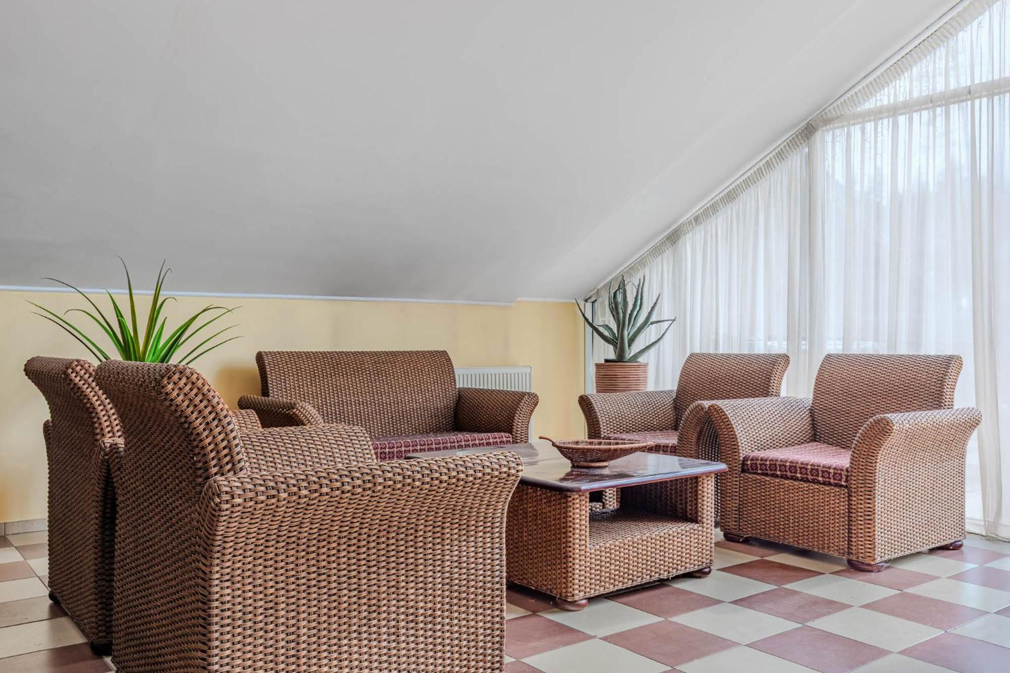 Seasons Spa Boutique Hotel Kozyn Eksteriør bilde