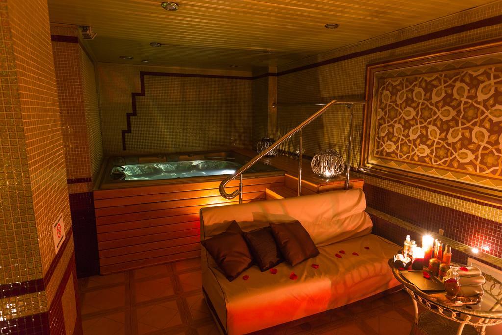 Seasons Spa Boutique Hotel Kozyn Eksteriør bilde